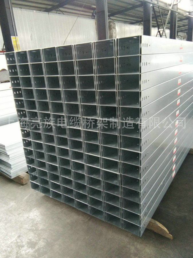 在驗收熱浸鋅橋架過程中，如何判斷？