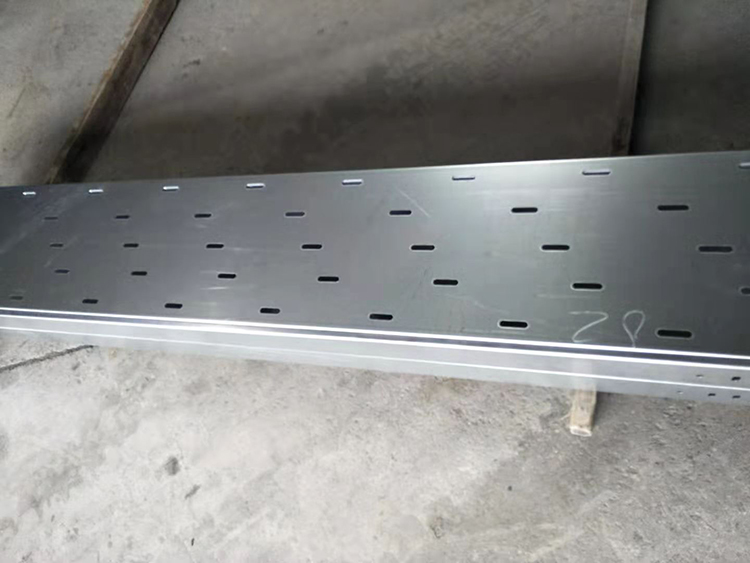 托盤線槽橋架的質(zhì)量要求可以從多個維度進(jìn)行詳細(xì)分析